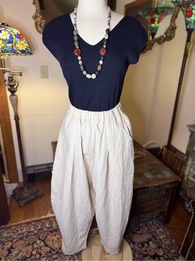 Women's Cream Relaxed Linen Blend Pants w/ Indigo Sleeveless Sweater & Necklace